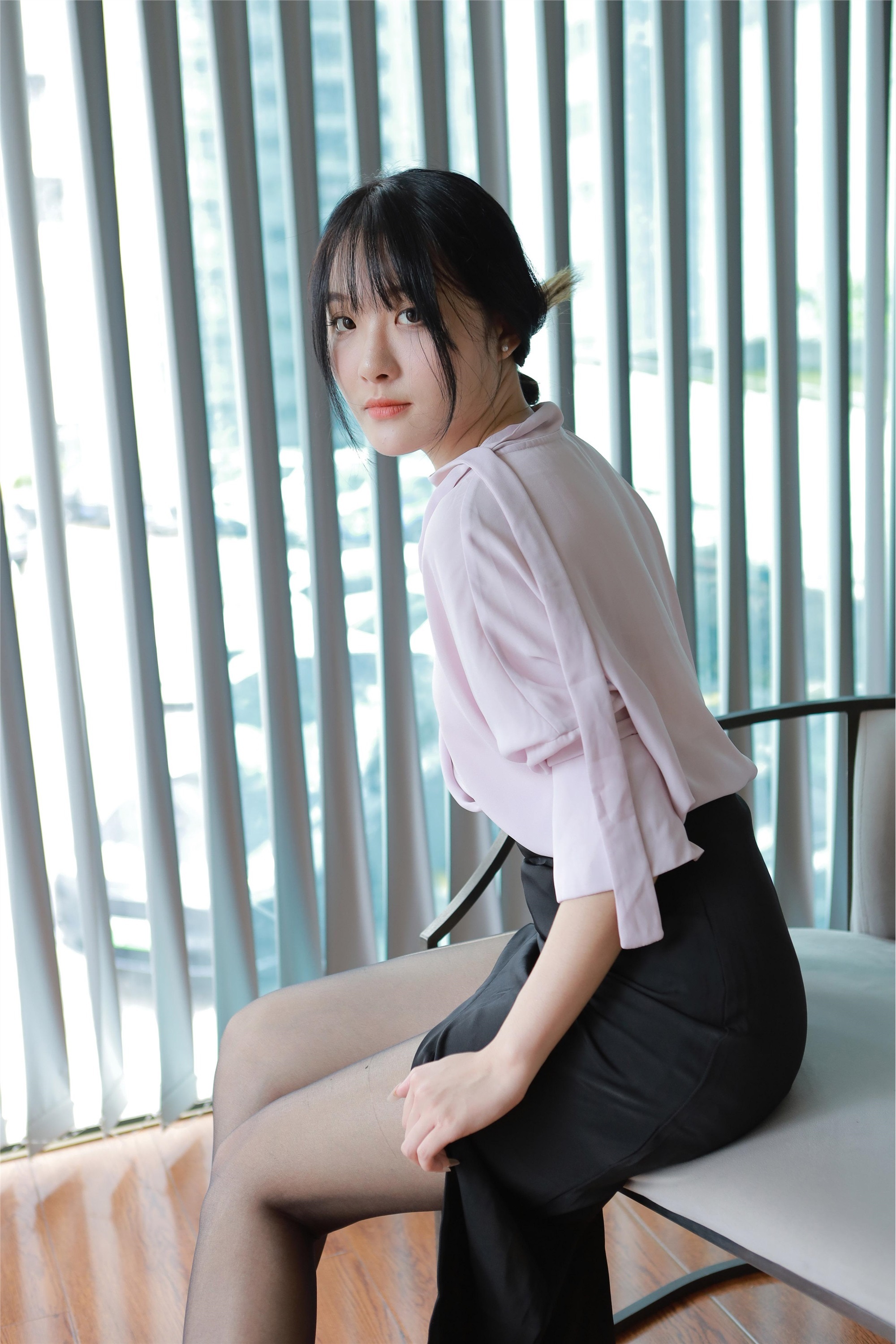 IESS异思趣向  2024.06.28 丝享家 1780 婉萍《职业黑丝》